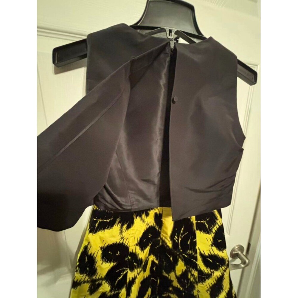 $3,490 Carolina Herrera Sleeveless Tromp L'oeil Dress Size: 4 YELLOW BLACK - Picture 9 of 11